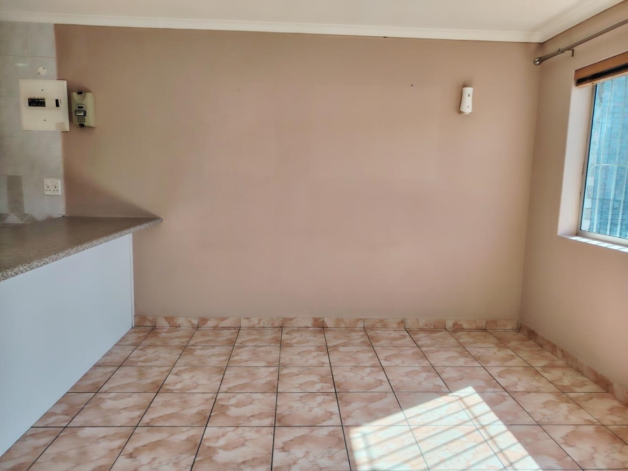 To Let 2 Bedroom Property for Rent in Kuils River Western Cape